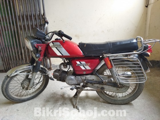 Hero Honda cd100